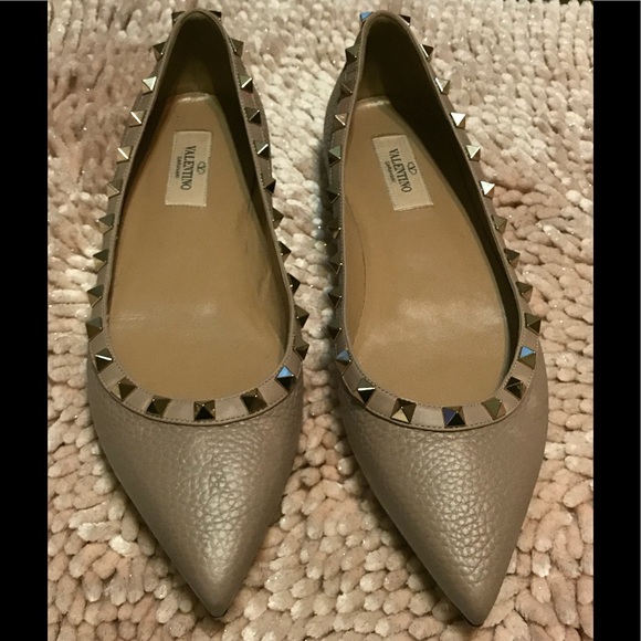 Valentino Shoes - Valentino Rockstud Pointy Toe Flat Size 39